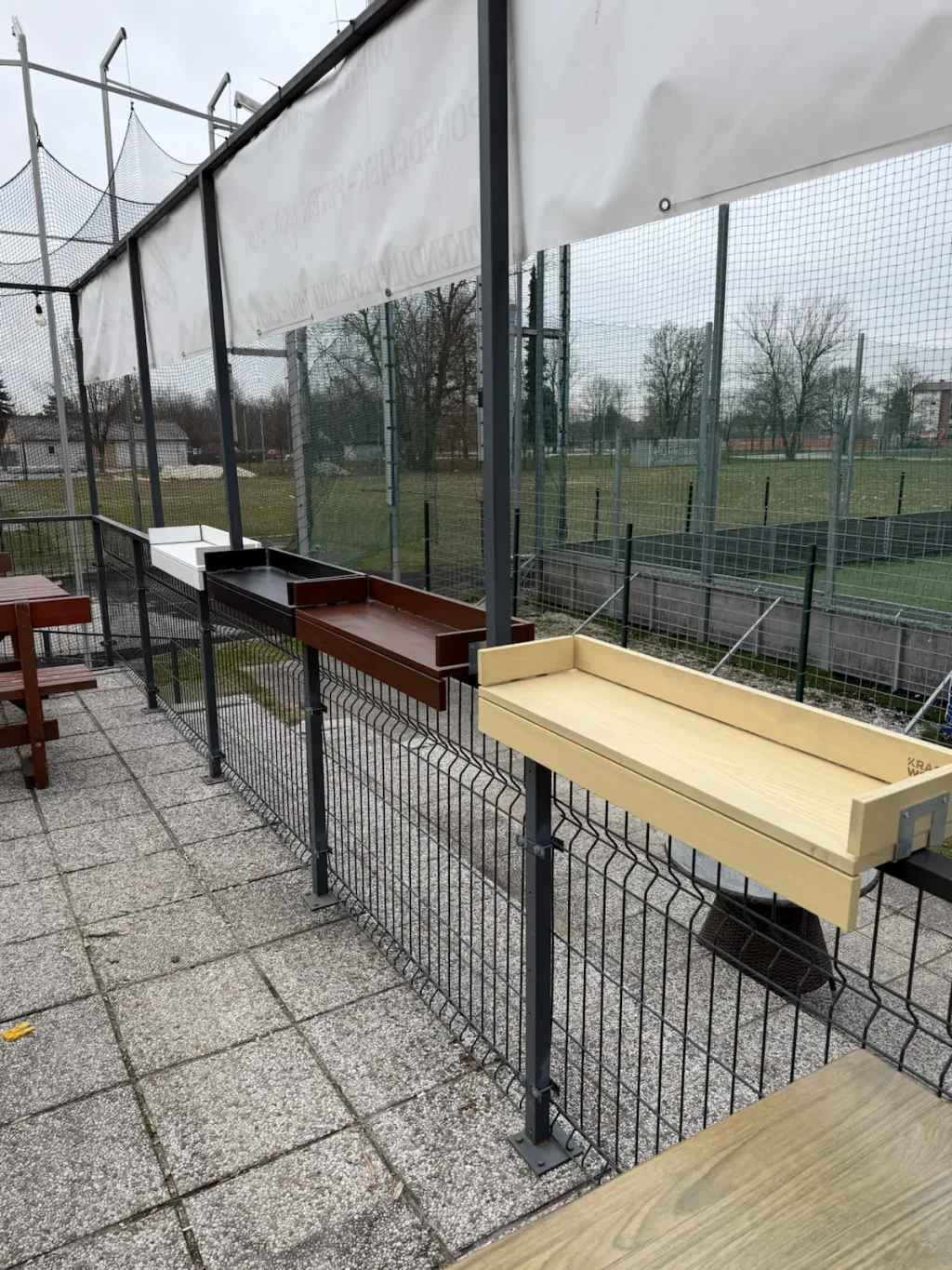 Kraswood Balkonhängetisch beige terrasse